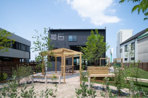 Middle Earth Village 伊勢店